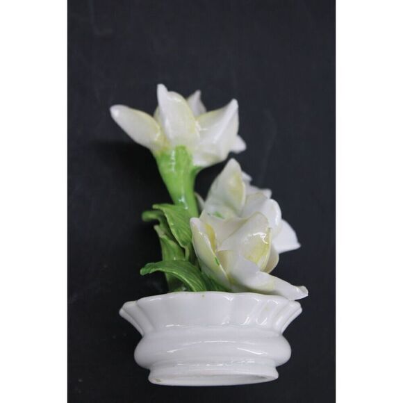 Vintage Radnor Bone China White Floral Bouquet Figurine READ - Picture 7 of 10